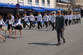 Παρέλασε ο προπονητής της ΑΕΛ