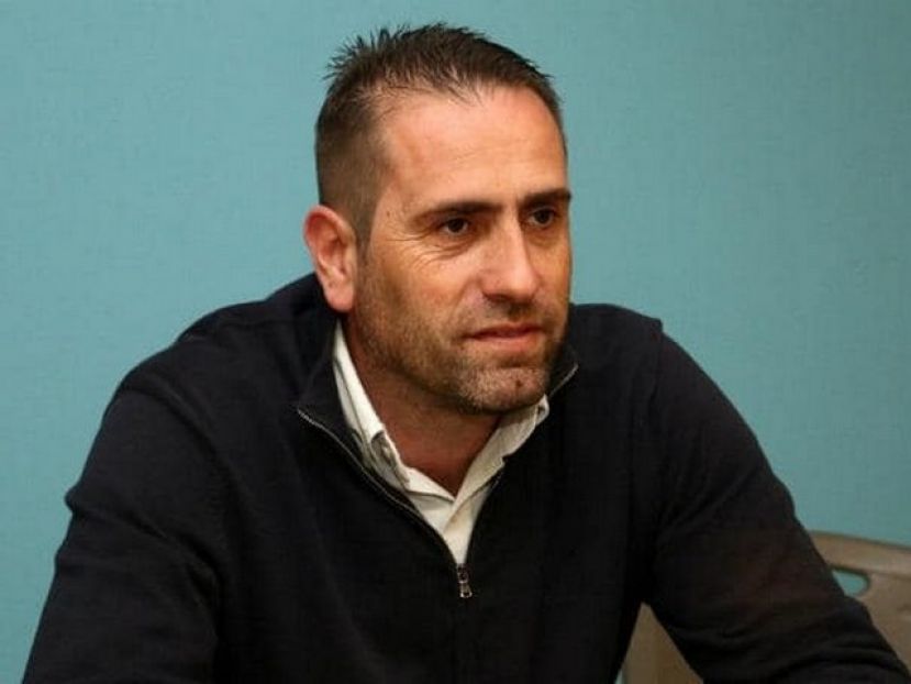 «Βαδίζουμε ολοταχώς προς τη διακοπή»