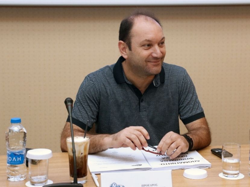 «Να βγουν άμεσα οι αποφάσεις»