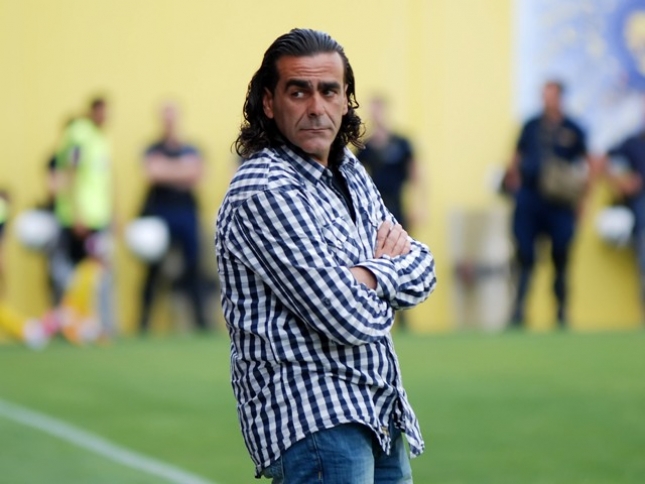 Λαμπράκης: «Καθαρό πέναλτι»