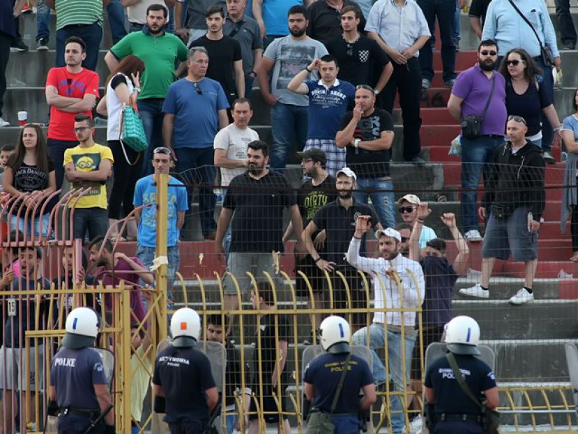 «Ψεύδεται ασύστολα ο Τύρναβος»