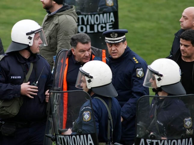 «Ποιος είναι πραγματικός μέτοχος;»