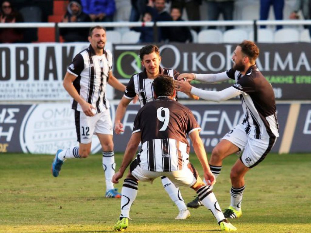 Παρελθόν οι Γκούμας, Μαρτσάκης