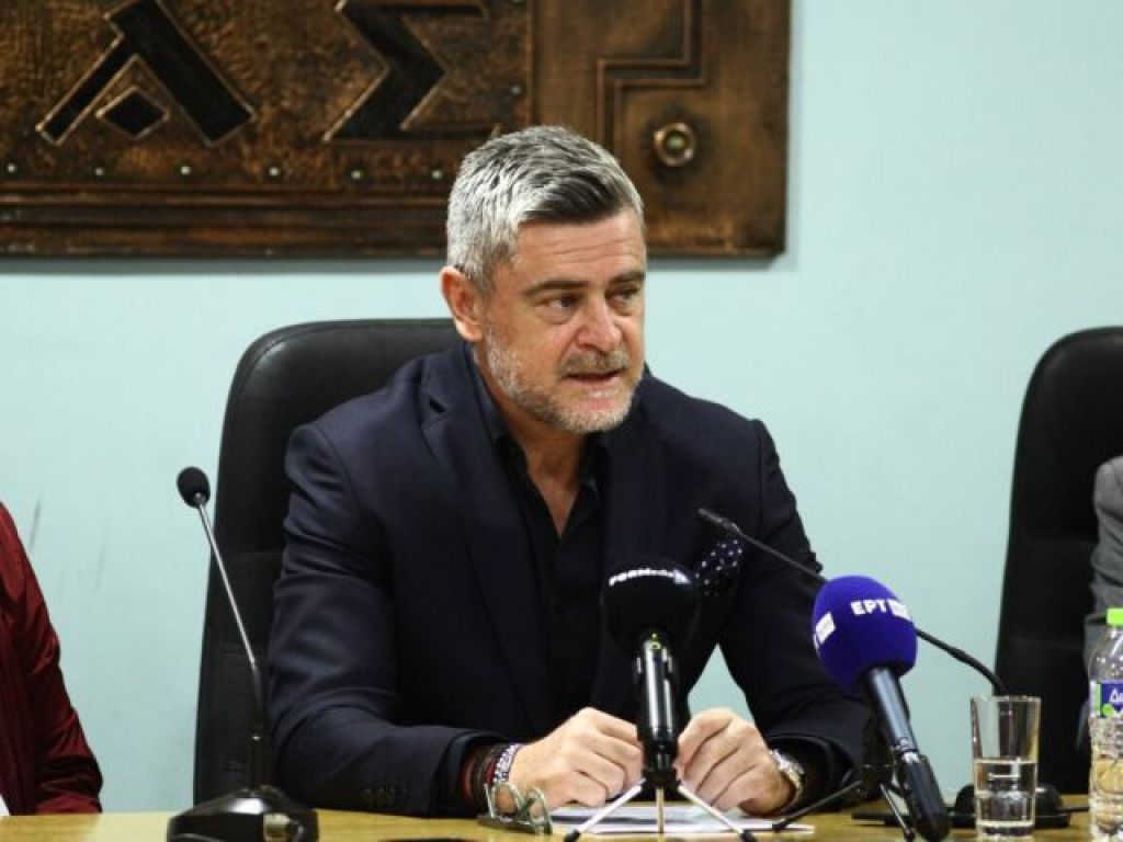 Δερμιτζάκης: «Ψυχή μου η ΑΕΛ»