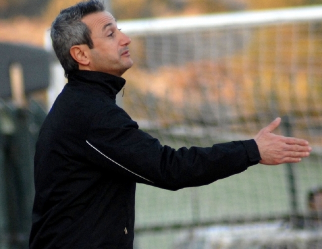 Μπαξεβάνος: «Χαμηλά κεφάλια»