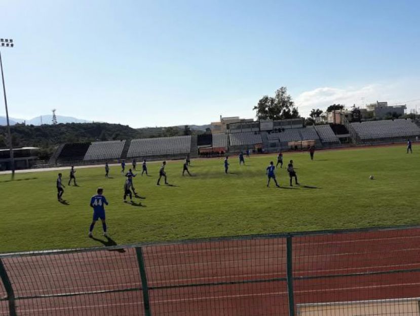 Έξι στους Νέους