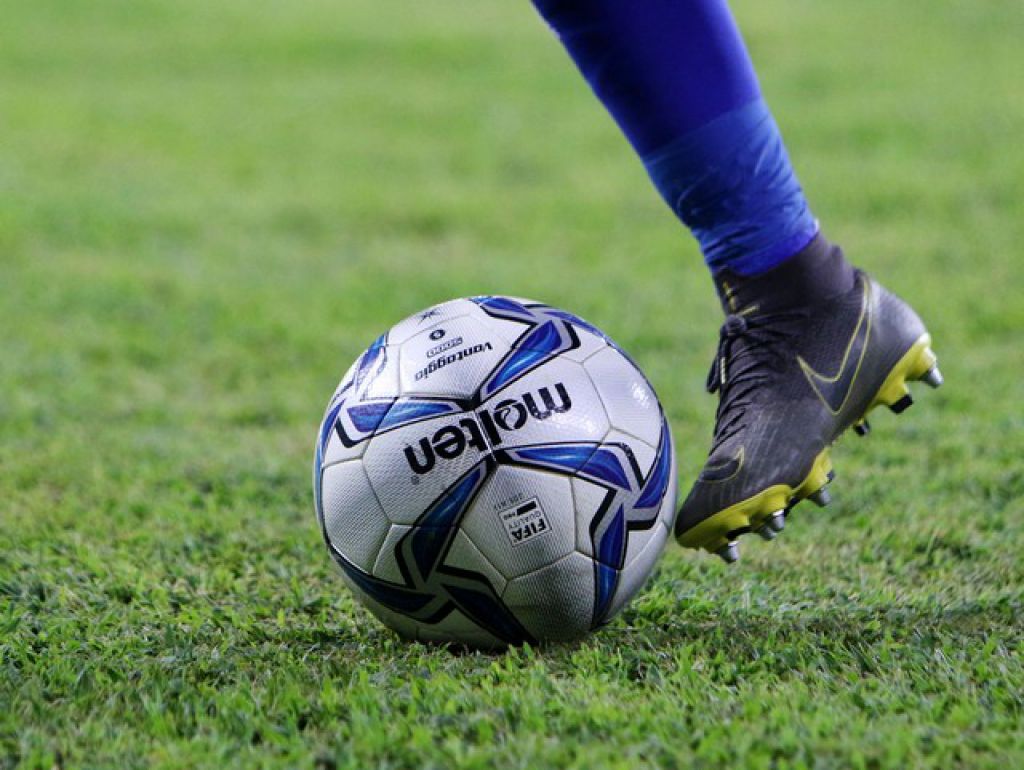 LIVE: Super League 2