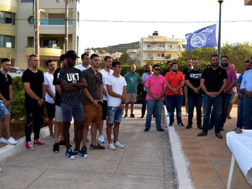 Μαζί με τις ακαδημίες
