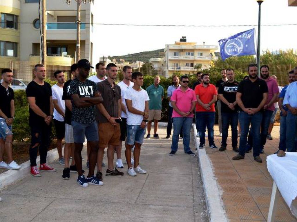 Μαζί με τις ακαδημίες
