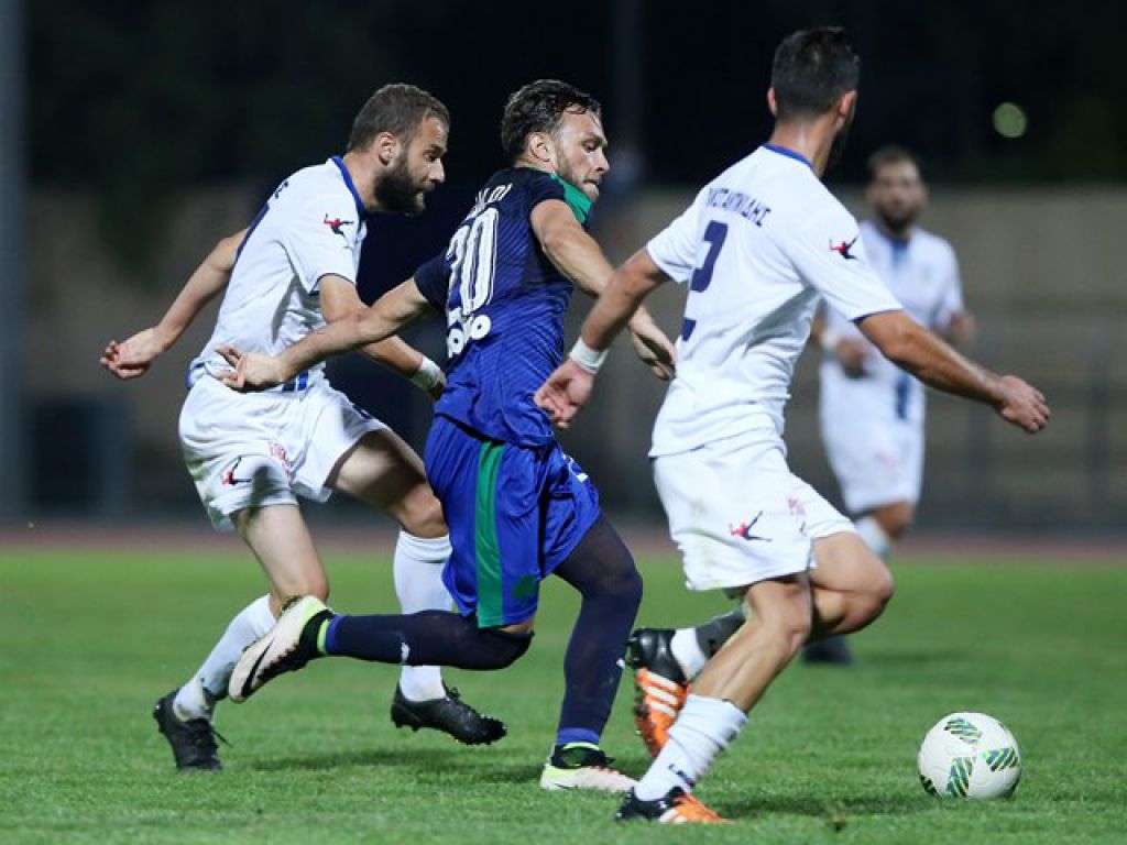 Πρεμιέρα με Ελευσίνα!