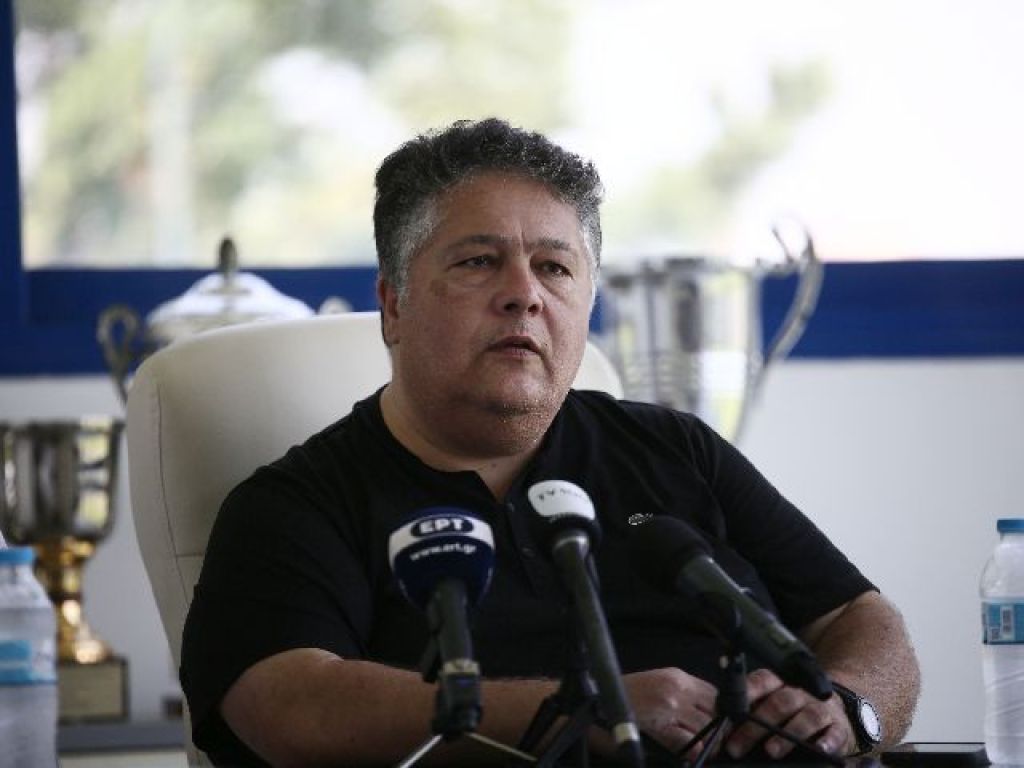 «Η Κυβέρνηση εκβιάζει, όχι εμείς»