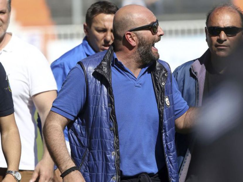 «Παρανόηση με Μυροφορίδη»
