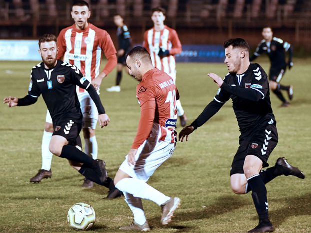 2-2: Με τα φώτα νυσταγμένα και βαριά
