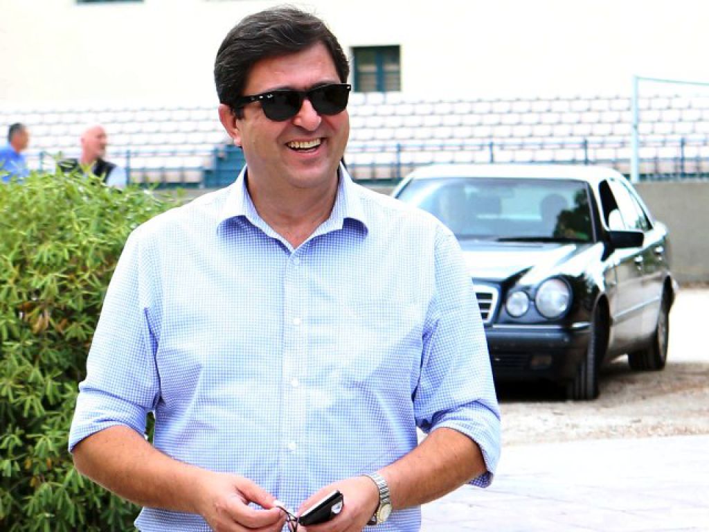 Εκπρόσωπος ο Παπακωνσταντίνου