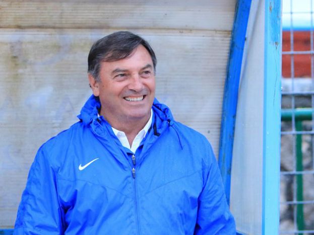 Με Τεννέ στη Super League!