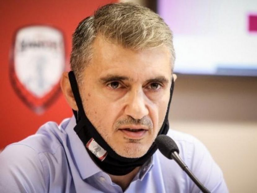 Τέλος ο Τσετινές