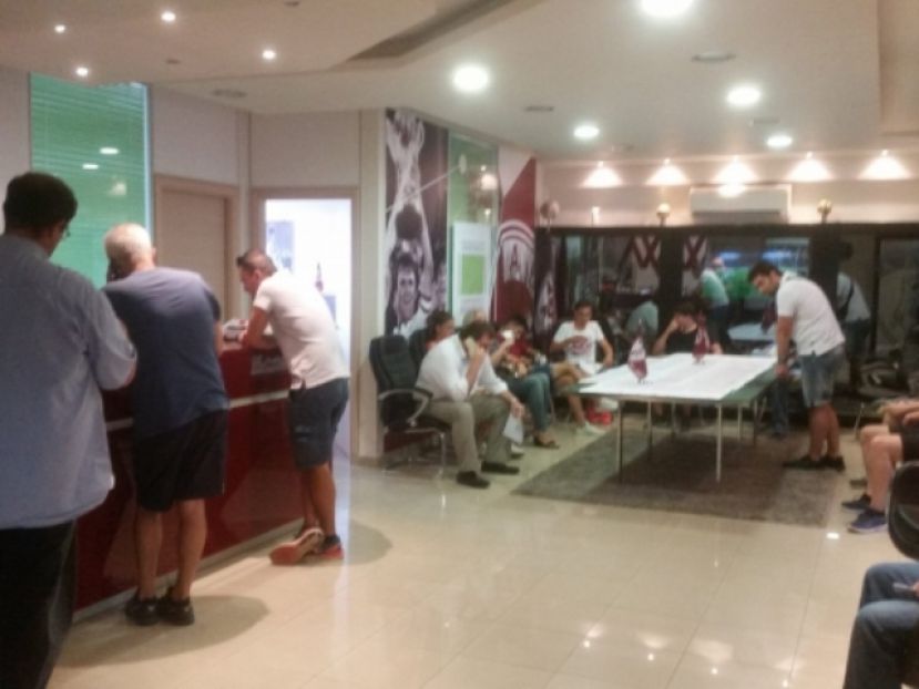 «Έως τώρα 1.200 διαρκείας»