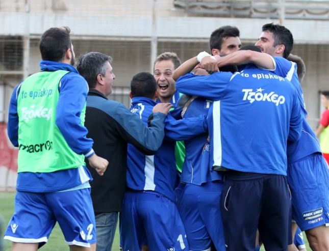 Με αυτούς μιλάει η Επισκοπή