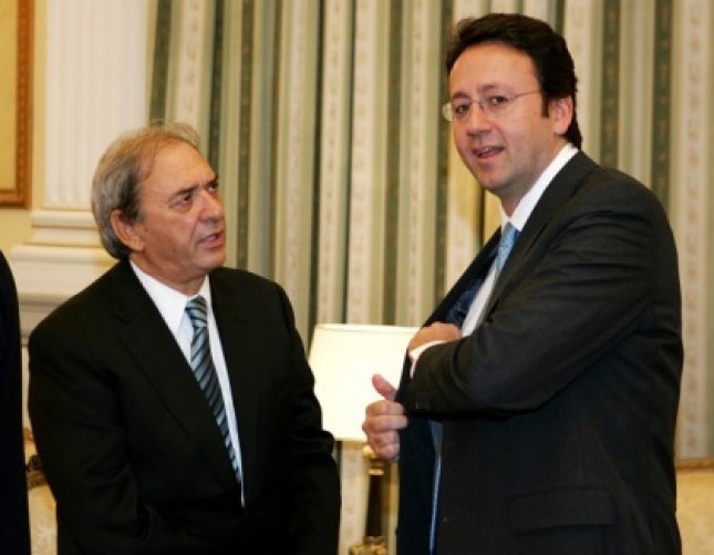Πρόθεση… να συναντηθούν