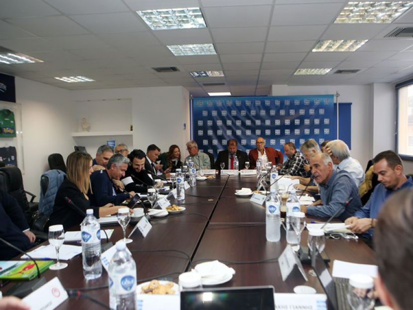 Εμμένει η Super League