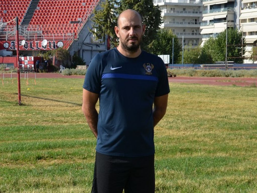 Με Αμπατζίδη βοηθό