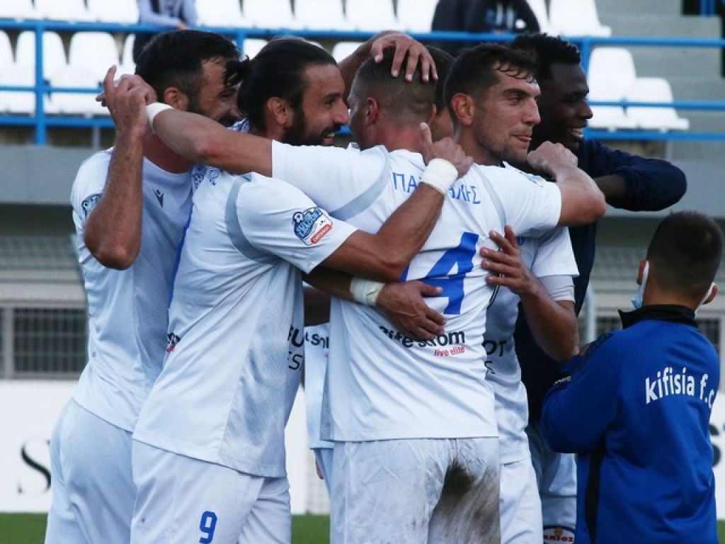 Στους «16» με Καλλέργη η Κηφισιά