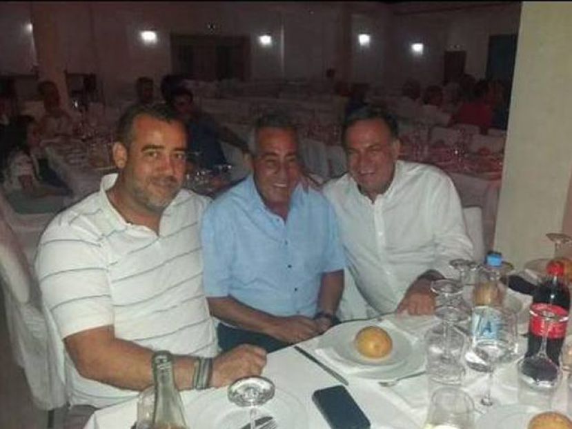 Κοντά στους Ερασιτέχνες