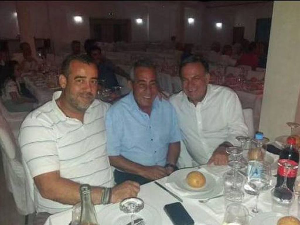 Κοντά στους Ερασιτέχνες