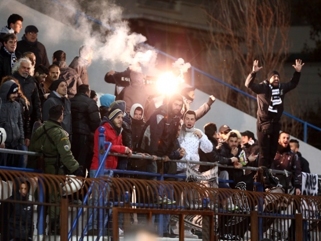 Στην αναμονή στο Αίγιο