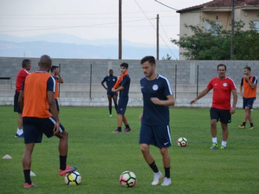 Μόνος απών ο Γκόλιας