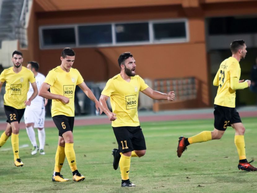 Για σεφτέ με 18 στο Αίγιο