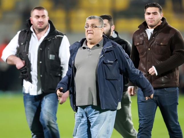 Αίτηση από Σκόρδα, Ματθαίου