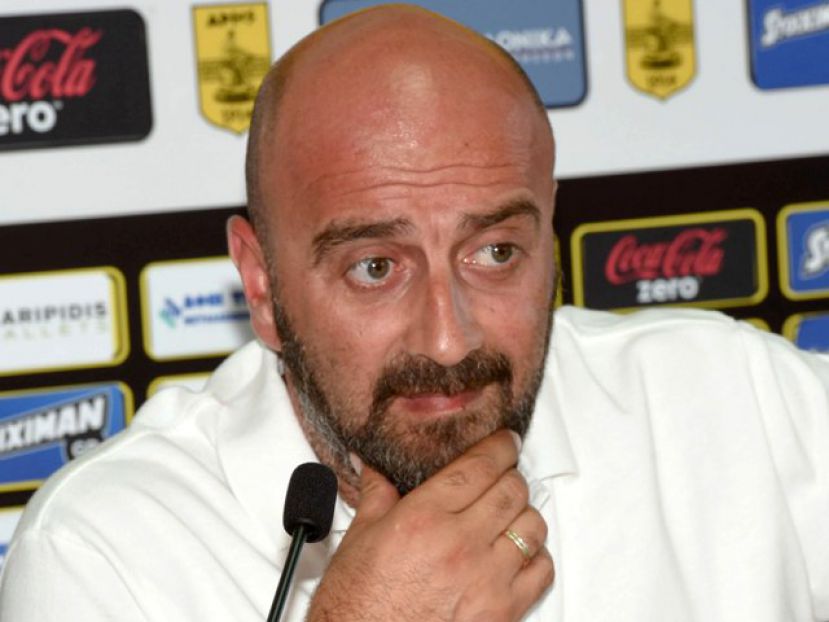 Ψάχνει γενικό αρχηγό