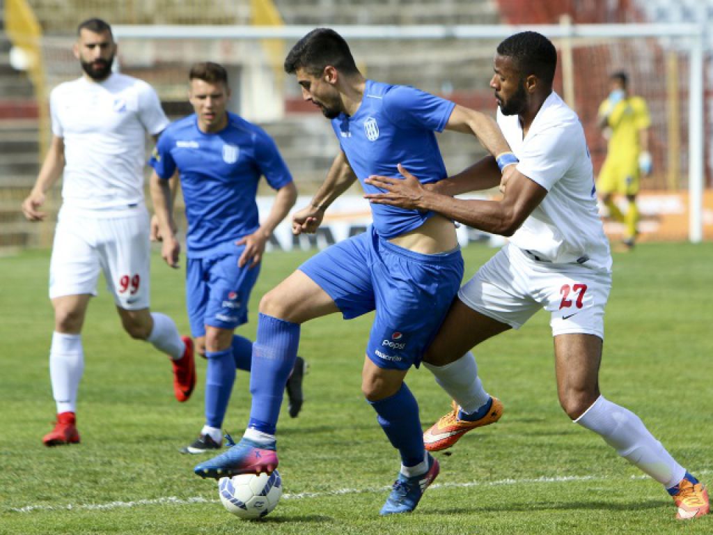 «Μας άφησαν να προηγηθούμε»