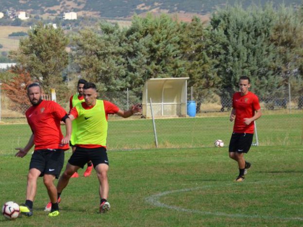 Περιμένει για Ολαϊτάν