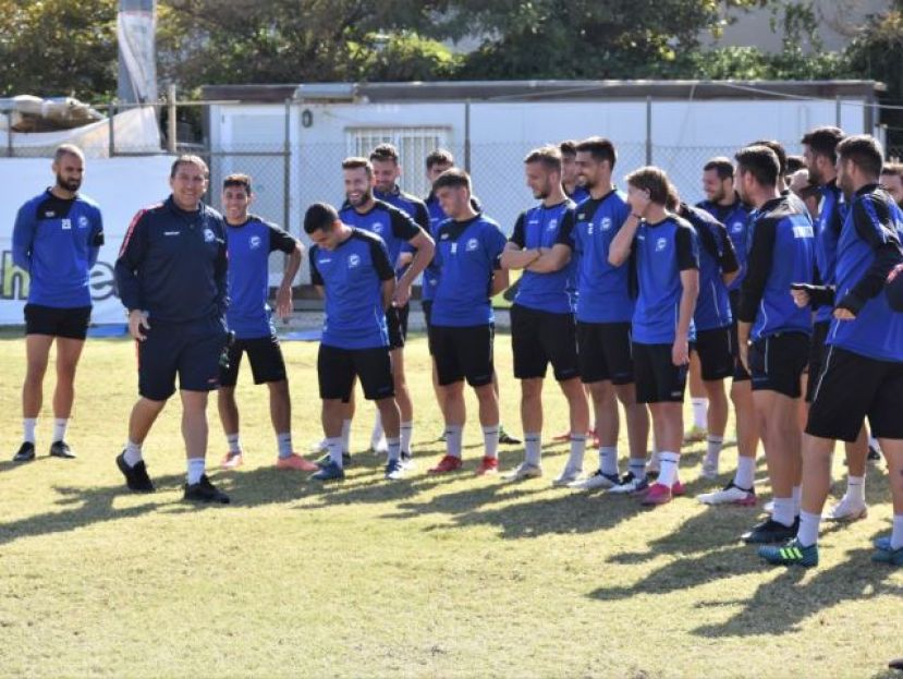 Φιλικό με Γιούχτα
