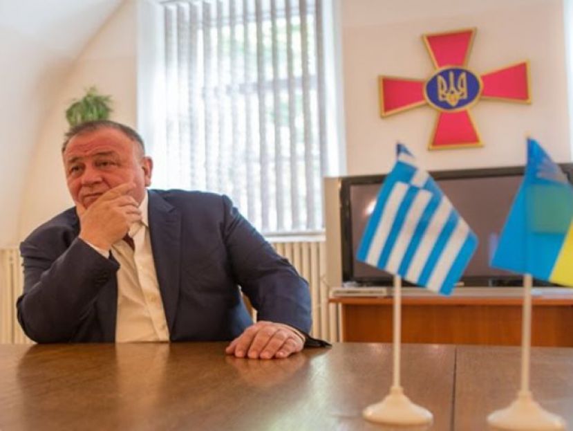 Επαφή με Μπούμπουρα