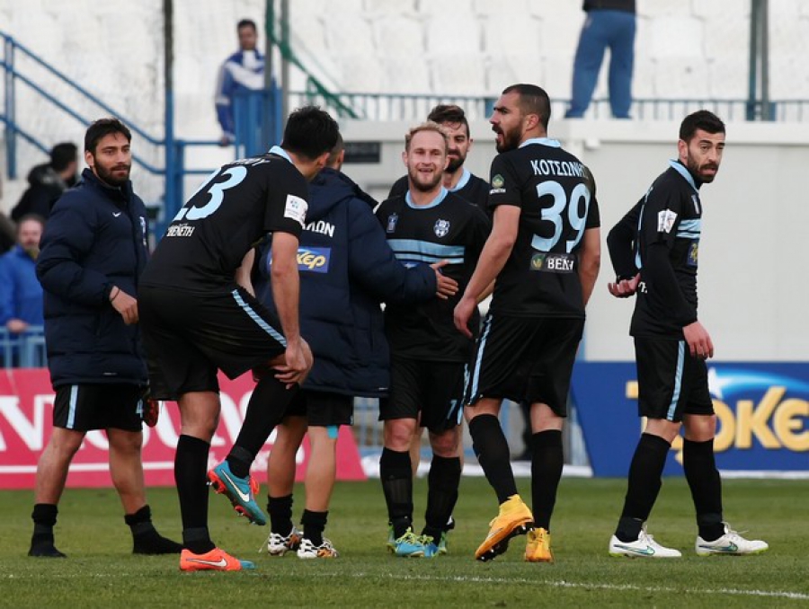 Προχωρά σε αλλαγές ο Βοσνιάδης