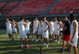 Αντίστροφα για Λουκινί, Τοντόροφ, Μίλιεβιτς