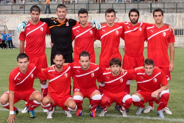 Τεστάρει δυνάμεις με Λεβαδειακό