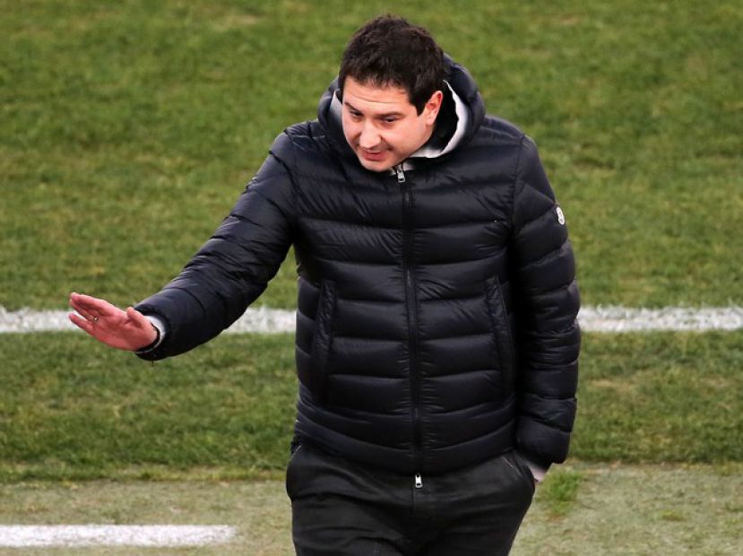 «Σπάνε το κεφάλι τους να βρουν λύση»