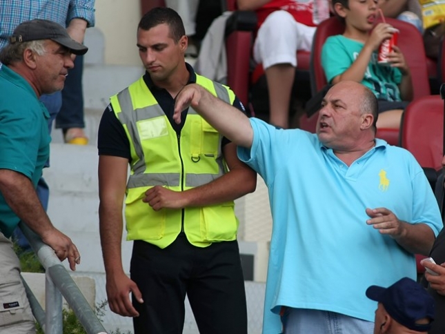 Αντι…τηλεοπτικός Μπέος