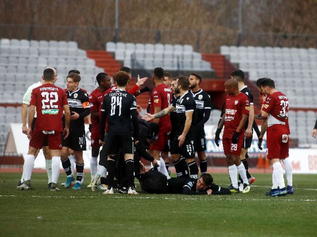 Τραυματίες Γαρουφαλιάς, Μαξιμένκο