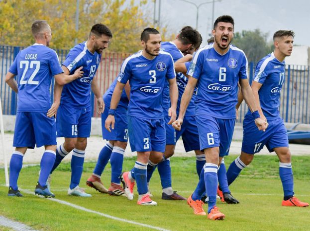 Πρόστιμο σε Νίκη Βόλου, Καβάλα