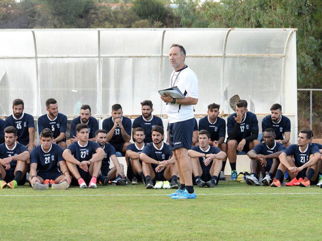 Αποχαιρετά ο Τζαναβάρας