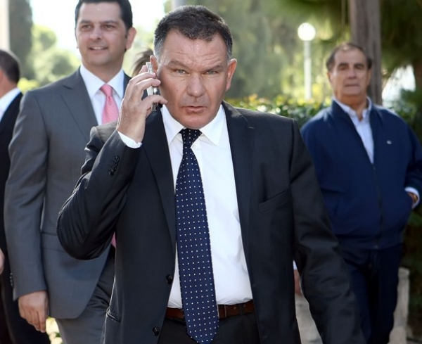 «Θα τρέχουν με εμένα και τον Φυντάνη»