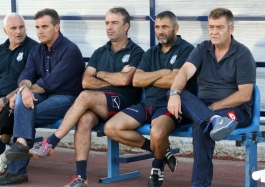 Για στόπερ και δεξί μπακ