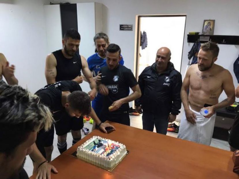 «Χρόνια πολλά λιοντάρι» (photos)