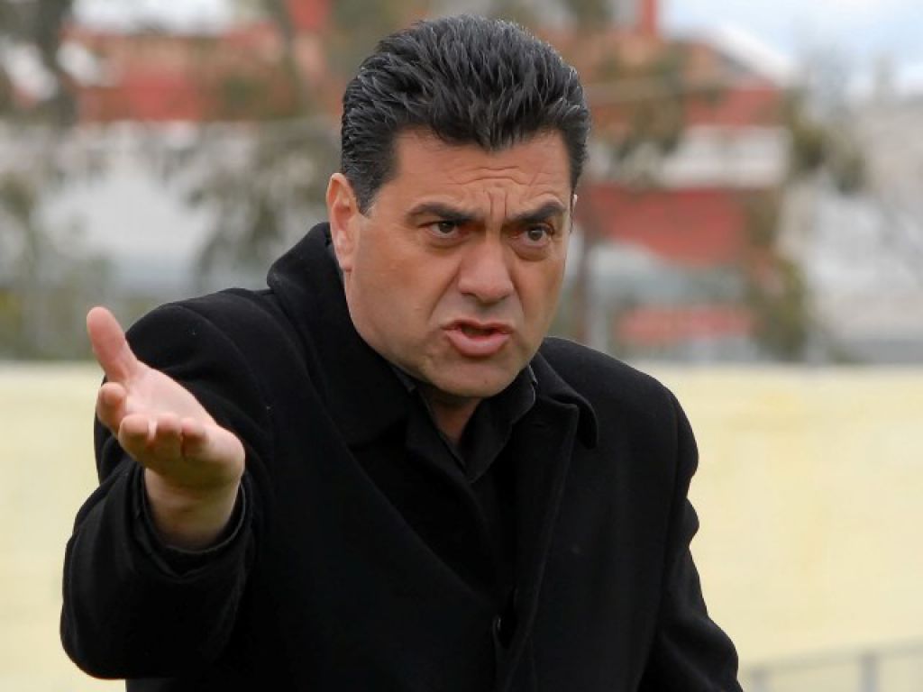 Συναντάει… άλλη ομάδα