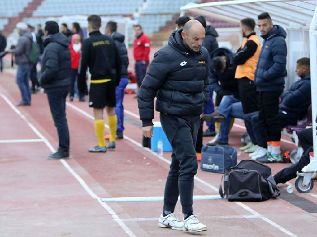 Ο Γκώνιας και… αστρολόγος